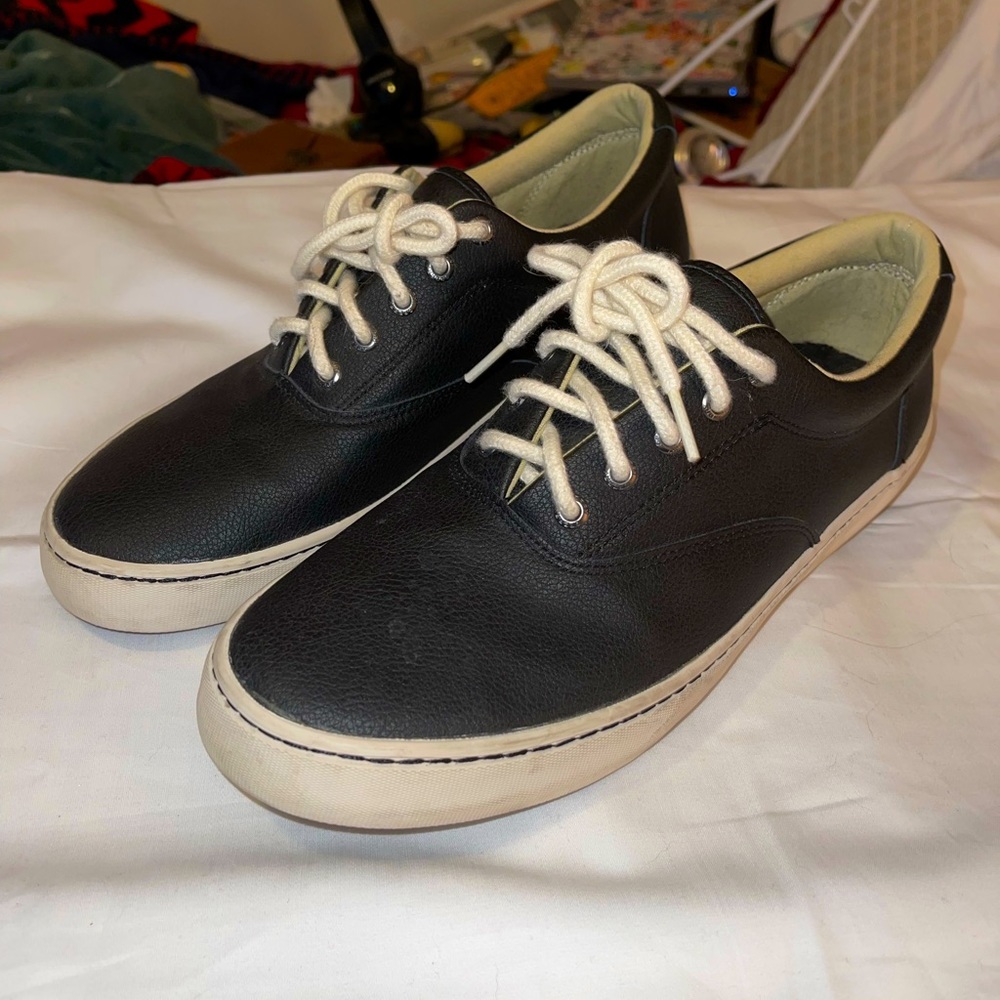 Sperry Black boat shoes size 11.5